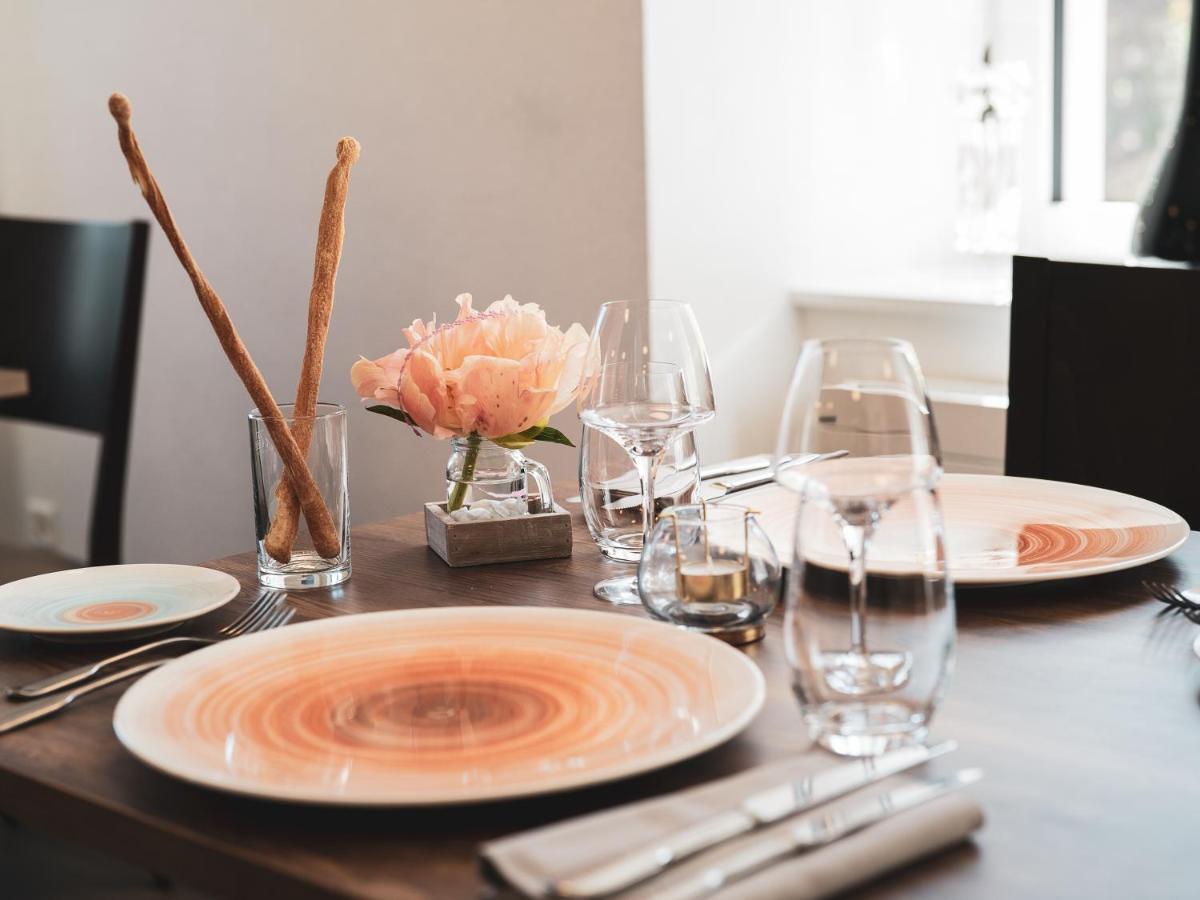 Hotel-Restaurant La Croix D'Or Ballaigues 外观 照片